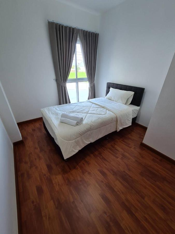 Yyk Holiday Rooms Ban Khlong Krang Екстер'єр фото